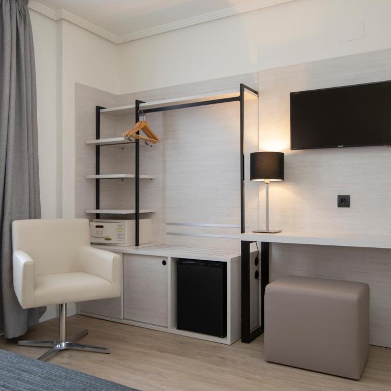 Porcel Ganivet - Double or Twin Room - 2