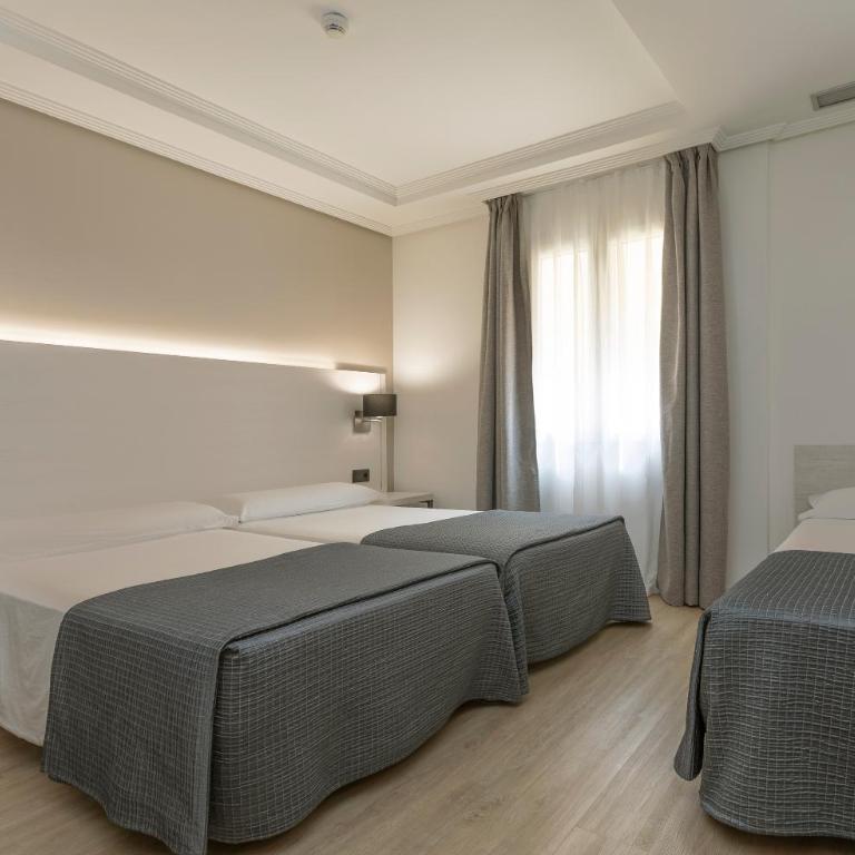 Porcel Ganivet - Triple Room - 5
