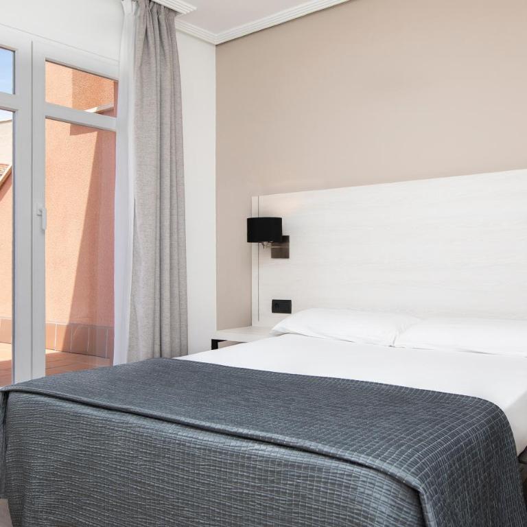 Porcel Ganivet - Double or Twin Room with Terrace - 6