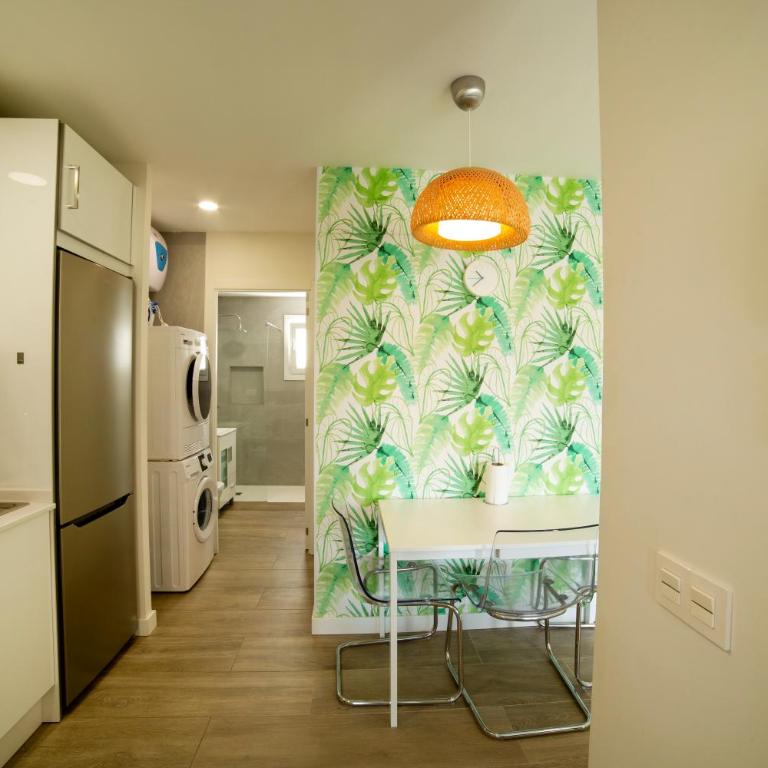 JUST To SLEEP 2 BEDROOMS APARTMENTS - Apartamento Deluxe - 24