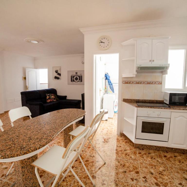 JUST To SLEEP 2 BEDROOMS APARTMENTS - Apartamento - 20