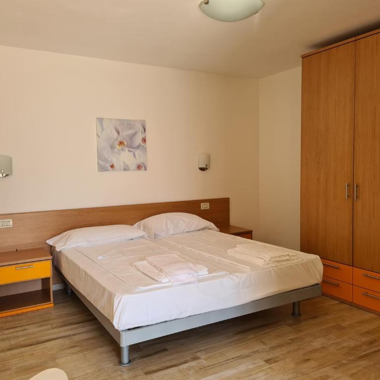 Hotel Florida - Appartamento con Vista Lago - Dependance - 3