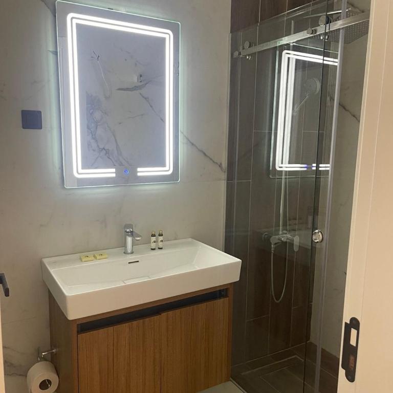 Elia Residence Rooms - Deluks Dvokrevetna Soba sa Bračnim Krevetom - 8