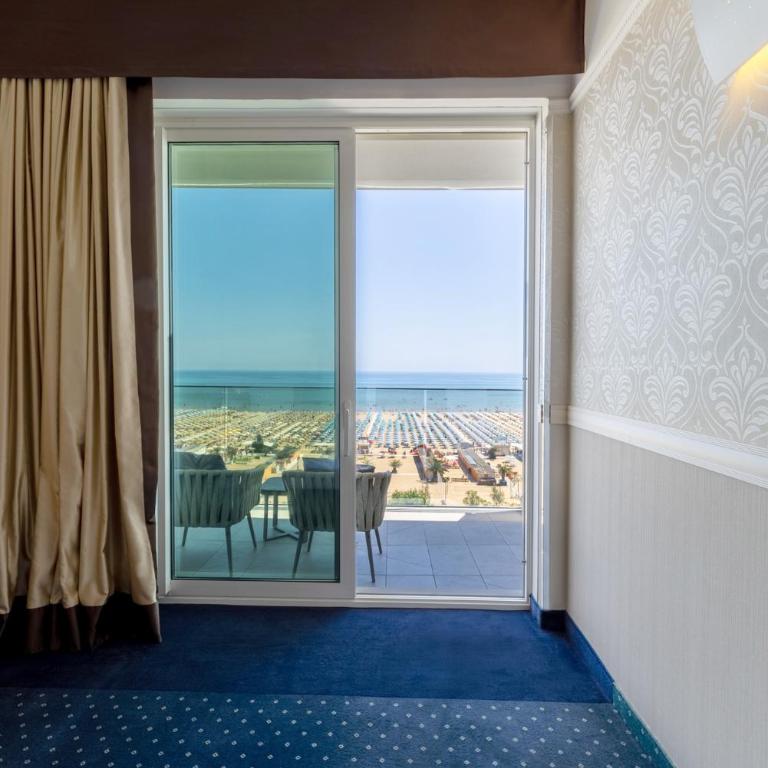 Hotel Sporting - Camera Matrimoniale/Doppia con Letti Singoli con Vista Mare - 2