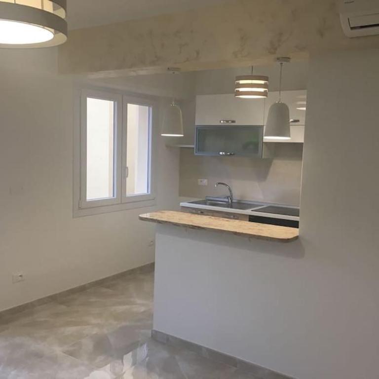Studio centre ville entièrement rénové au calme - Estudio con balcón - 7