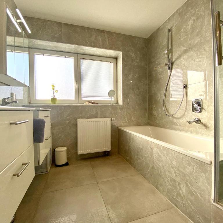 Ferienwohnung Riva - Wohlfühloase in ruhiger Lage - Apartment with Mountain View - 16