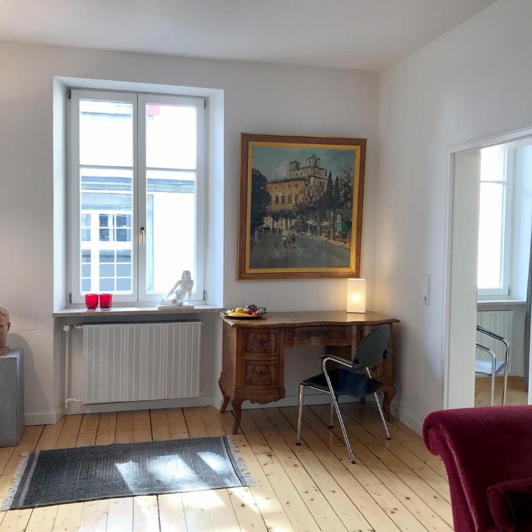 Ferienwohnung Insel-Residenz 1 - stilvolles Altstadt Haus auf der Insel - Appartamento con 2 Camere da Letto - 4