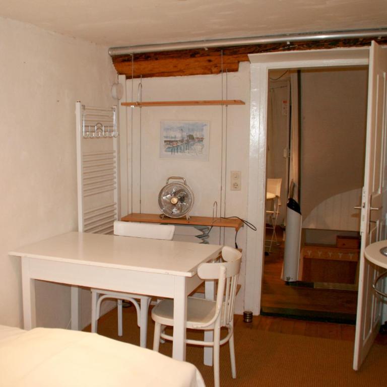 Ferienwohnung Altes Haus 4 - Gemütlich und zentral in denkmalgeschütztem Haus - Apartment mit Seeblick - 15