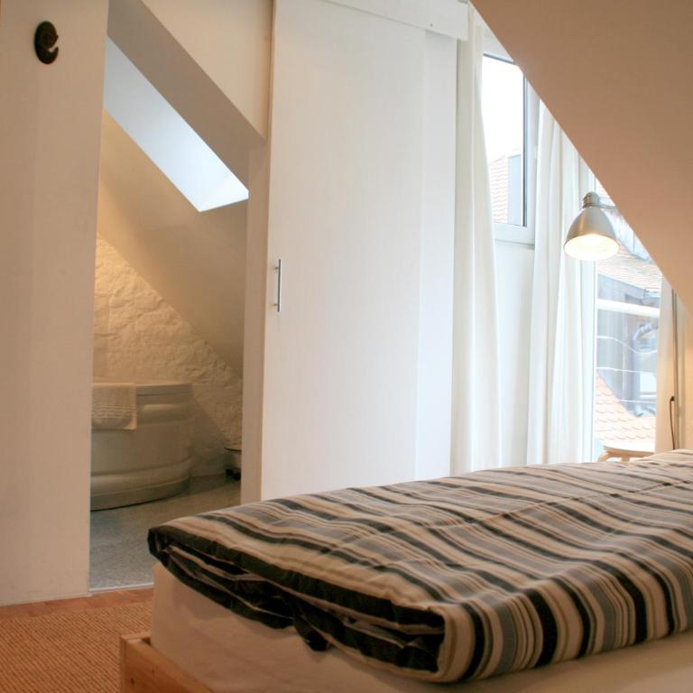 Ferienwohnung Altes Haus 4 - Gemütlich und zentral in denkmalgeschütztem Haus - Apartment mit Seeblick - 17