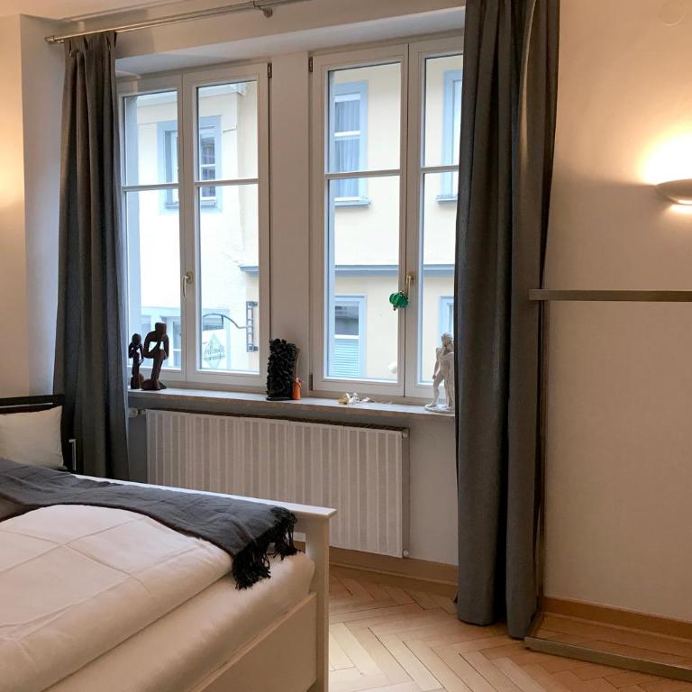 Ferienwohnung Insel-Residenz 1 - stilvolles Altstadt Haus auf der Insel - Appartamento con 2 Camere da Letto - 12
