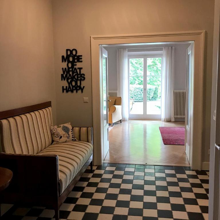Ferienwohnung Villa Hoyerberg See - besondere Villen-Wohnung mit Garten und Ausblick - Apartment with Lake View - 6