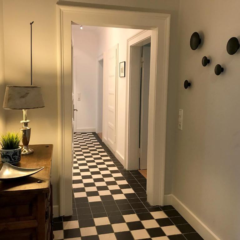 Ferienwohnung Villa Hoyerberg See - besondere Villen-Wohnung mit Garten und Ausblick - Apartment with Lake View - 7