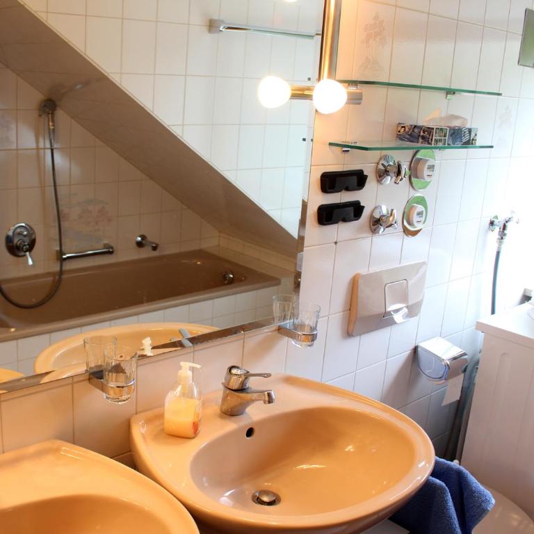 Ferienwohnung Panorama pur - Gemütlich, ruhige Lage mit Loggia und Panoramablick - Apartamento con vistas al lago - 11