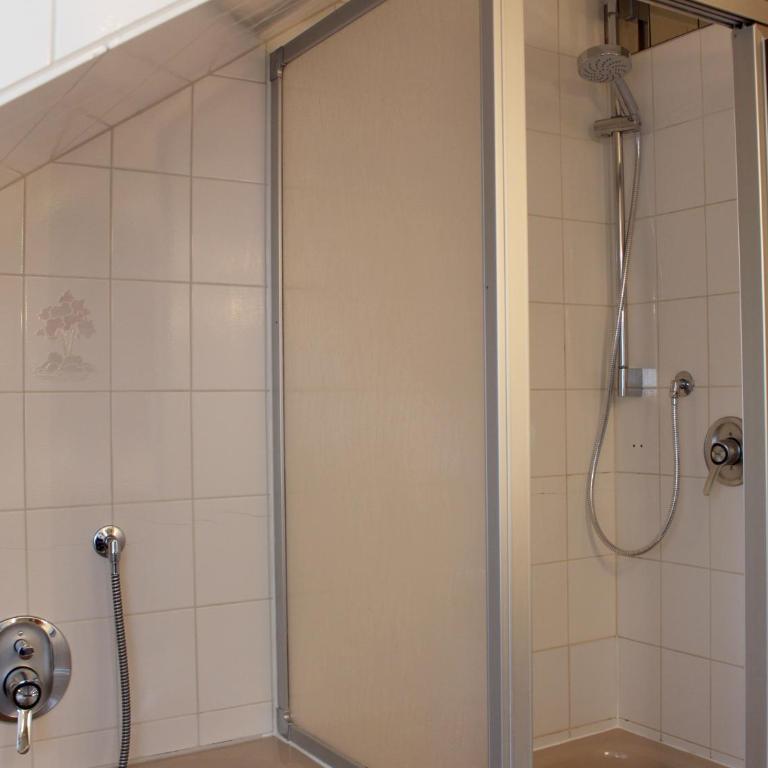 Ferienwohnung Panorama pur - Gemütlich, ruhige Lage mit Loggia und Panoramablick - Apartamento con vistas al lago - 12
