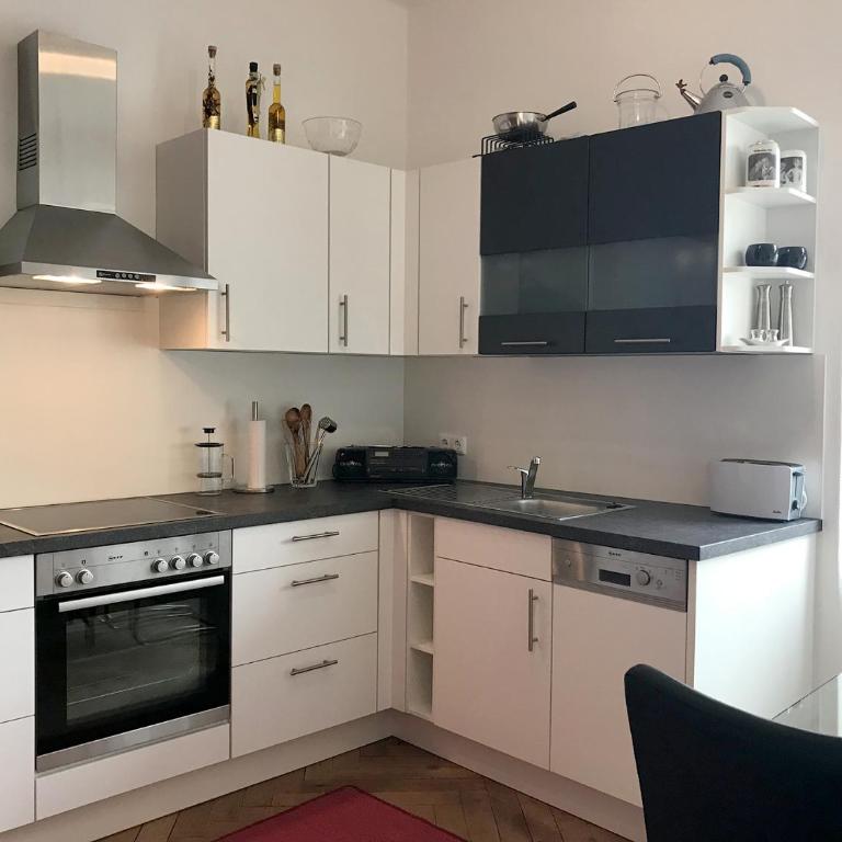 Ferienwohnung am Segelhafen - Altstadtperle direkt am Segelhafen - Appartamento con Vista Lago - 14