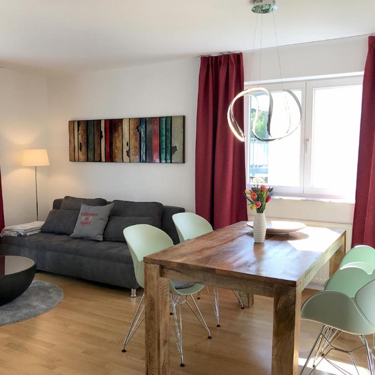Ferienwohnung Seeglück- hochwertige Wohnung im Villenviertel mit Südbalkon - Appartamento con Balcone - 10