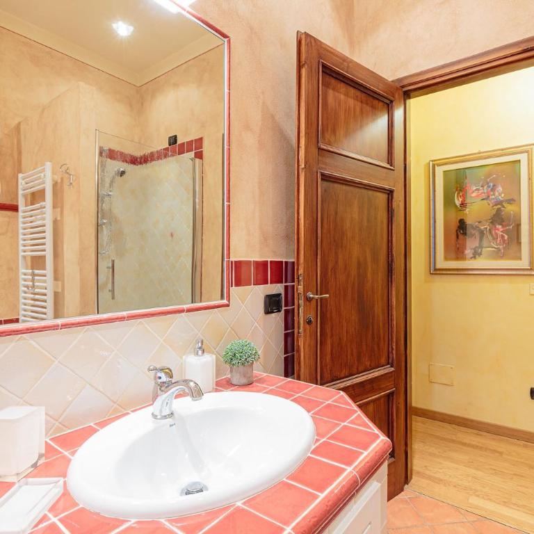 Casa Rosemary, Convenient 3 bedrooms flat in central Lucca with air conditioning - Appartamento con 3 Camere da Letto - 33