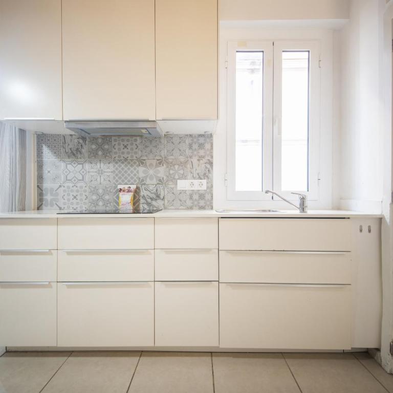 Catalunya Casas Lovely apartment central Barcelona 100m to beach! - Apartment - 12