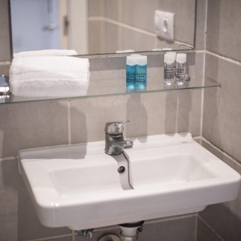 Catalunya Casas Lovely apartment central Barcelona 100m to beach! - Apartment - 14