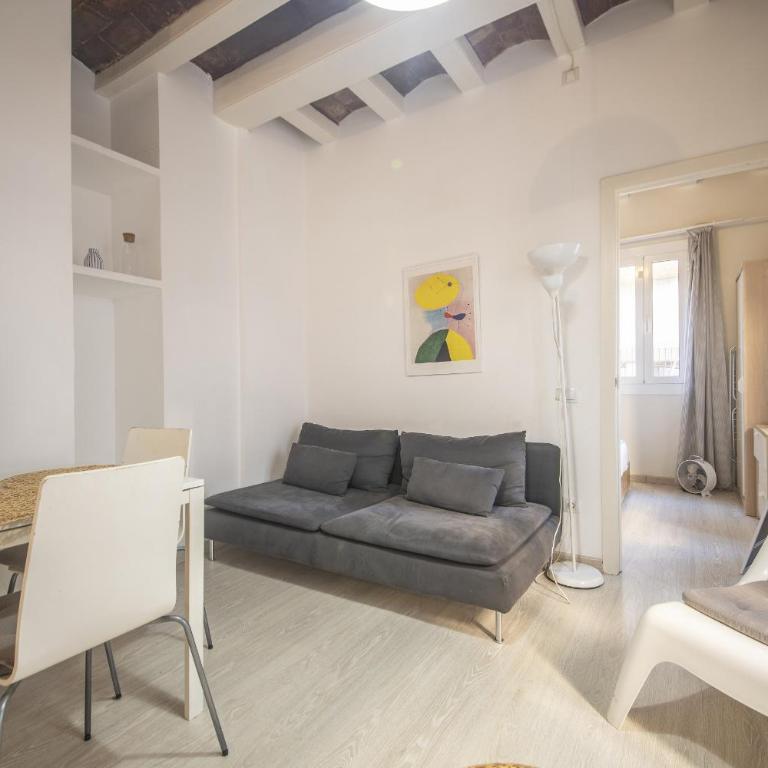 Catalunya Casas Lovely apartment central Barcelona 100m to beach! - Apartment - 6