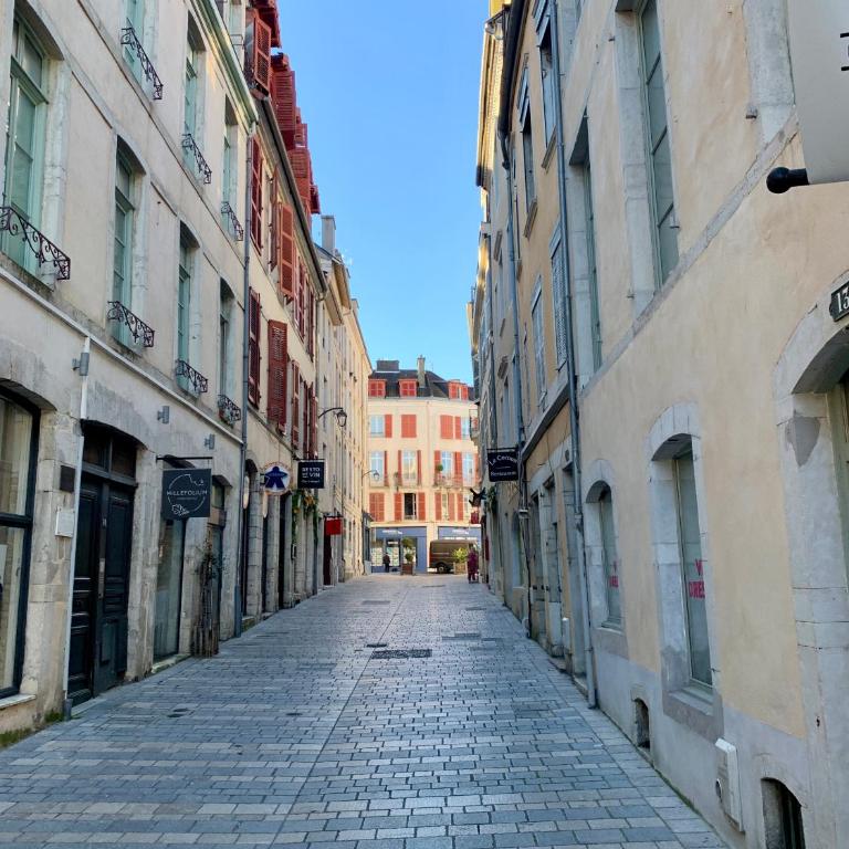 Wonderhost, superbes volumes et charme de l'ancien - Appartement 2 Chambres - 14
