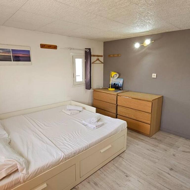 Sud-vacances: Villa 5 chambres première ligne avec jaccuzzi - Villa - 3
