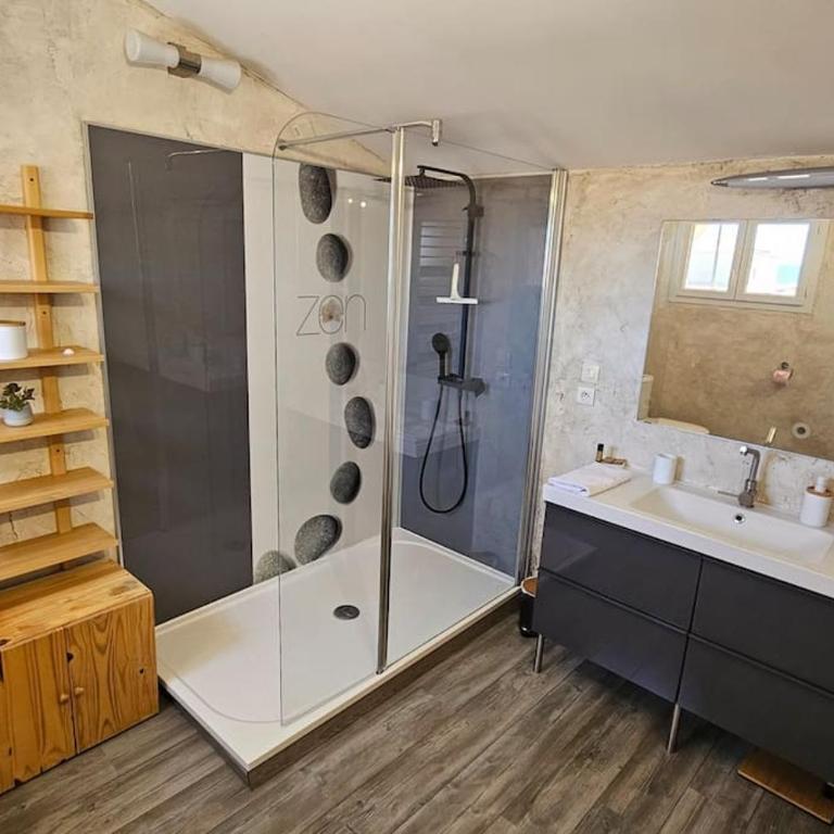 Sud-vacances: Villa 5 chambres première ligne avec jaccuzzi - Villa - 5