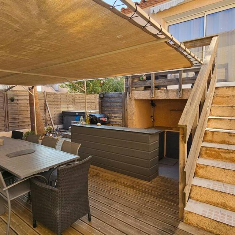 Sud-vacances: Villa 5 chambres première ligne avec jaccuzzi - Villa - 11