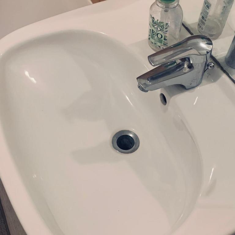Petit Studio étudiant sur la canal de l'Ourcq - Appartement 1 Chambre - 12