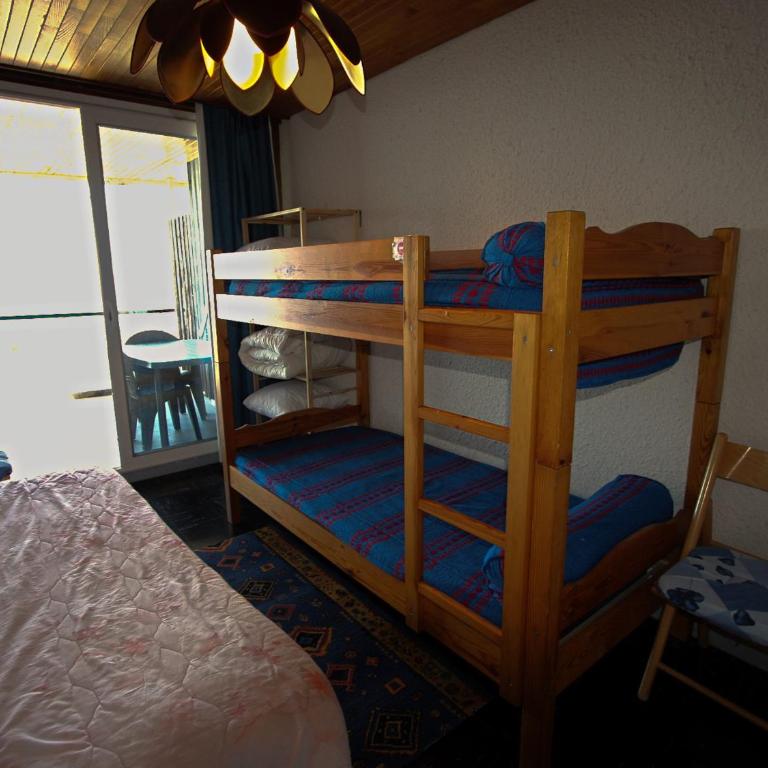 Appartement cosy à Chamrousse avec balcon et équipements - FR-1-549-89 - Apartment - 4