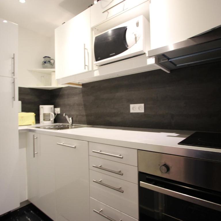 Appartement cosy à Chamrousse avec balcon et équipements - FR-1-549-89 - Apartment - 8