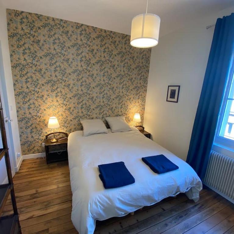Maison de Charme - 4 Chambres - Courette & Parking Gratuit - Villa - 28