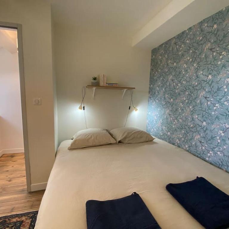 Maison de Charme - 4 Chambres - Courette & Parking Gratuit - Villa - 42
