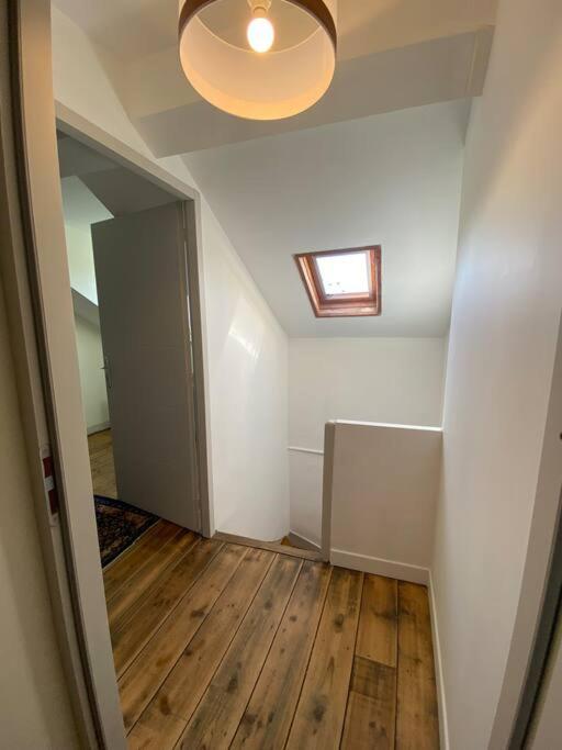 Maison de Charme - 4 Chambres - Courette & Parking Gratuit - Villa - 45