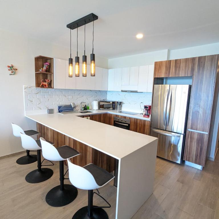 OceanDreams 3BR 2BA - New Condo - Fantastic Views - Apartment with Sea View - 23