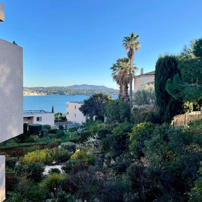 Tout proche de la plage, à 12 min à pied du port, place de parking - Apartamento de 1 dormitorio - 1