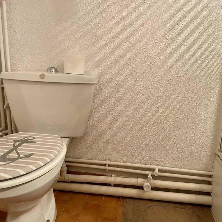 Tout proche de la plage, à 12 min à pied du port, place de parking - Apartamento de 1 dormitorio - 9