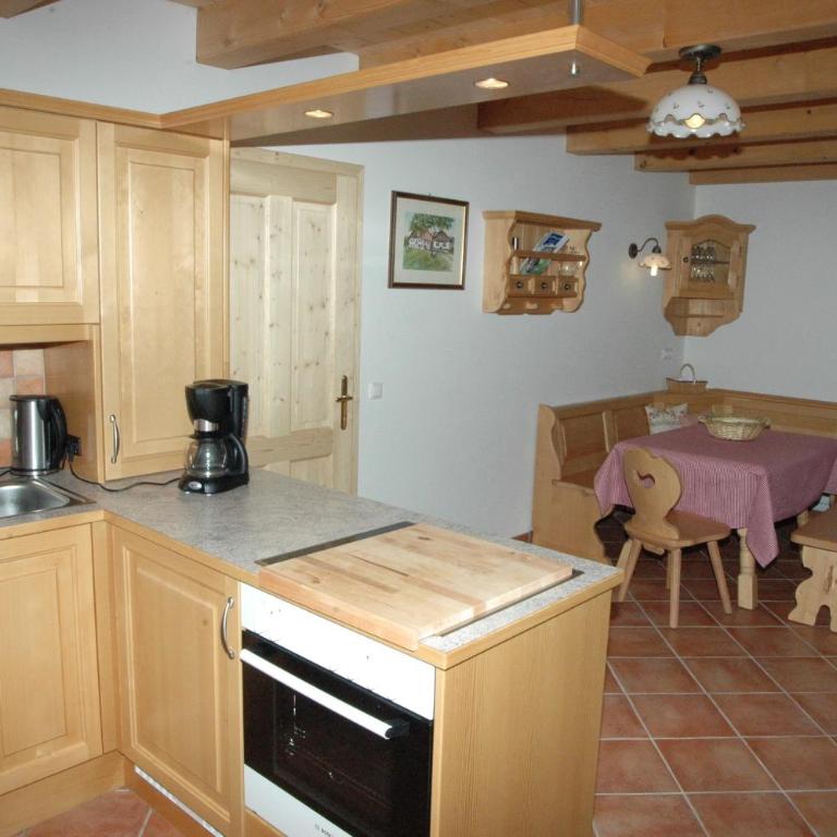 Ferienhof Margarethengut - Apartment Attersee mit 1 Schlafzimmer und Seeblick - 8