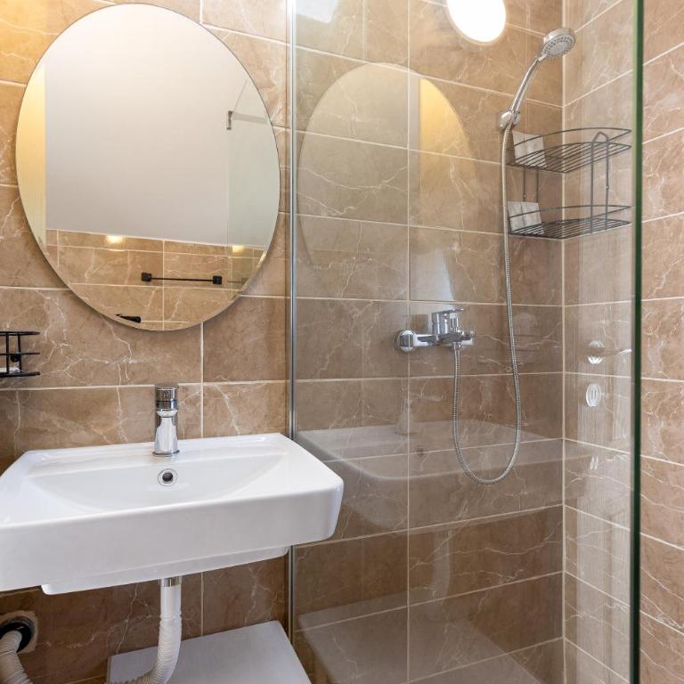 Apartments Lustica - Studio Apartment - 3
