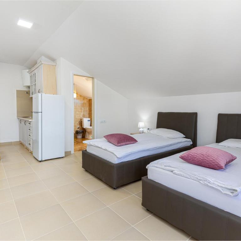 Apartments Lustica - Studio Apartment - 7