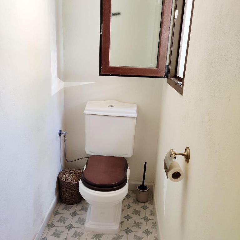 Bonita casa blanca en el bosque. - Two-Bedroom House - 32