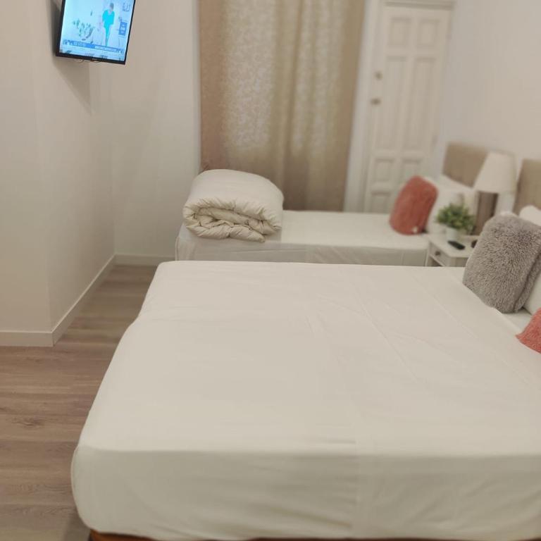 Grand Via House - Superior Triple Room - 3