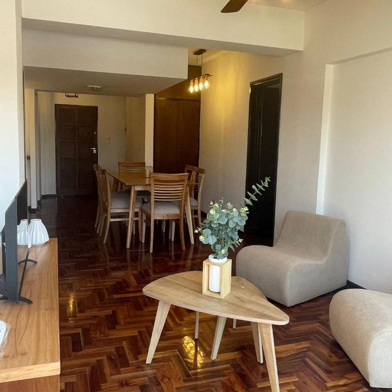 Departamento centro Ciudad Mendoza - Apartamento con balcón - 3