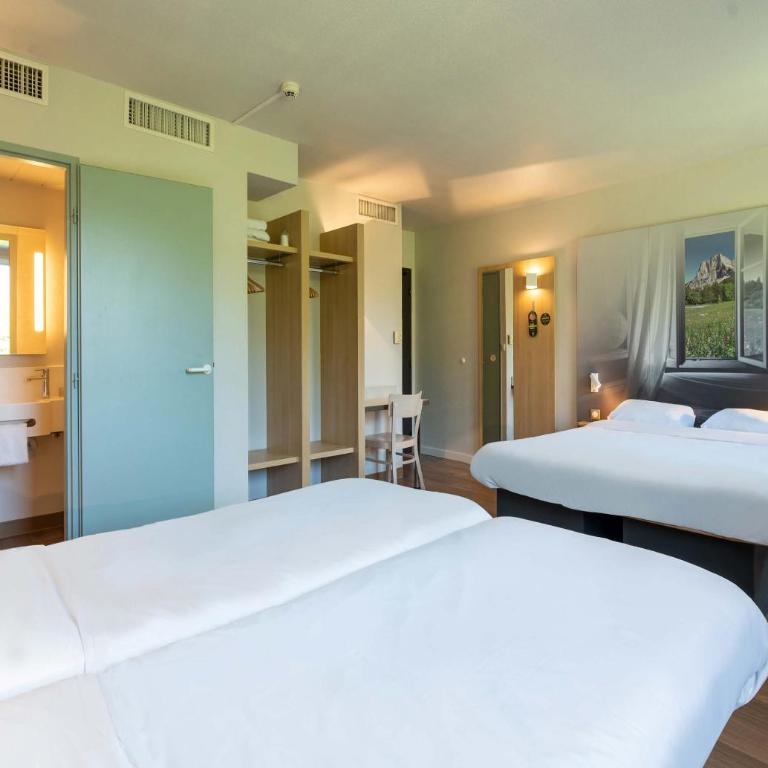 B&B HOTEL Saint Jean De Maurienne - Chambre Quadruple Standard - 2