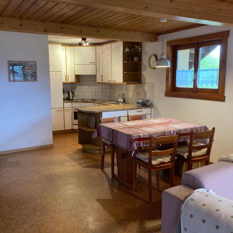 Chalet Leiggener - Apartment mit Dusche - 9