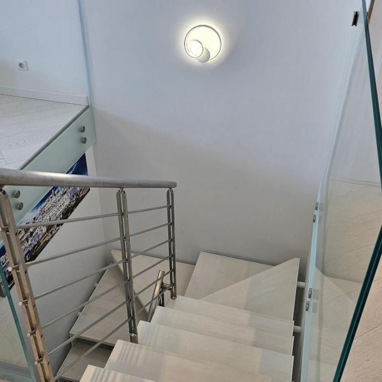 The blue house, lovely apartment in the Côte d'Azur for 6 people - Apartment - 13
