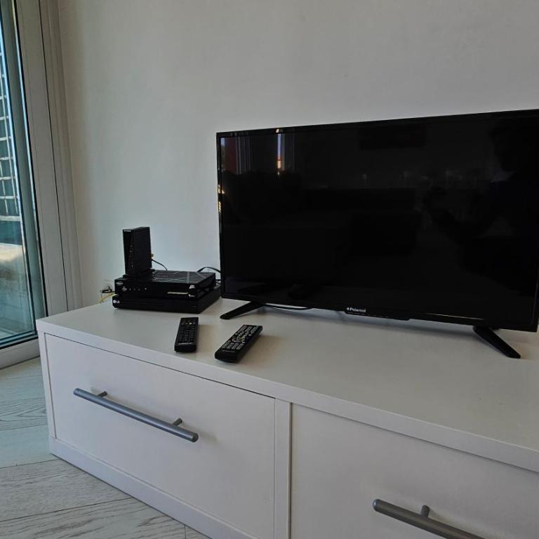 The blue house, lovely apartment in the Côte d'Azur for 6 people - Apartment - 28