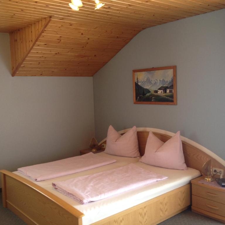 Pension Seerose - Apartment mit 1 Schlafzimmer, Balkon und Seeblick - 1