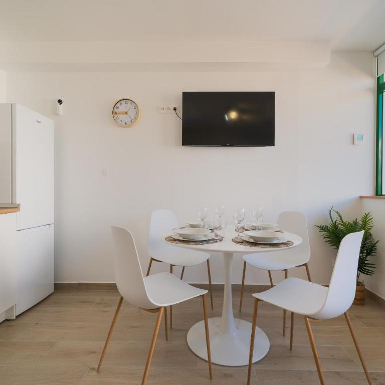 Lanzahost Carmenes Comfort - Apartamento de 2 dormitorios - 4