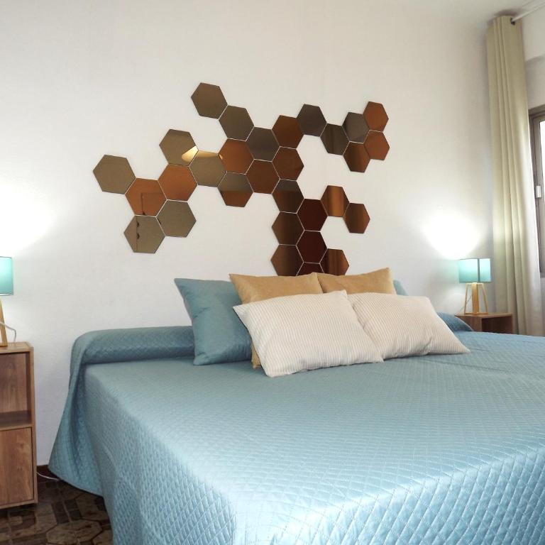H&H Suite Plaza de Toros - Three-Bedroom Apartment - 8